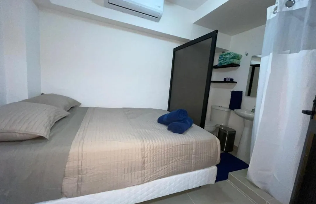 Deco 3 Downtown 3 Bed Apartment-1